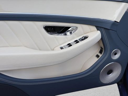 Used 2024 Bentley Continental GT AWD/4WD image 33