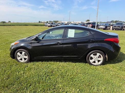 Used 2013 Hyundai Elantra GLS w/ Preferred Pkg FWD image 8