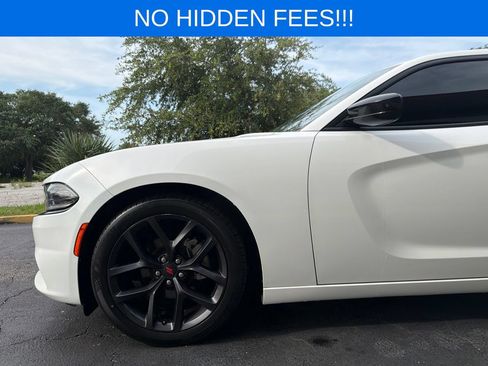 Used 2021 Dodge Charger SXT w/ Blacktop Package RWD image 5