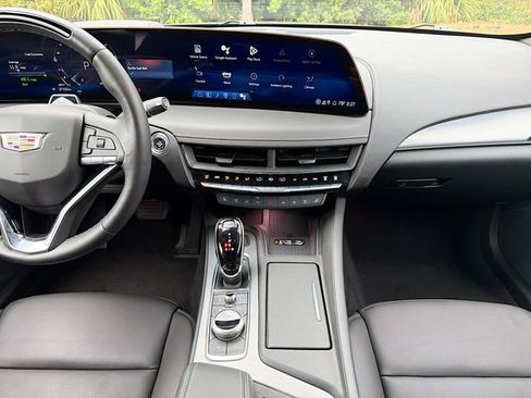 Used 2025 Cadillac CT5 Premium Luxury image 18