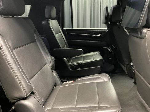 Used 2022 GMC Yukon XL Denali w/ Denali Ultimate Package image 15