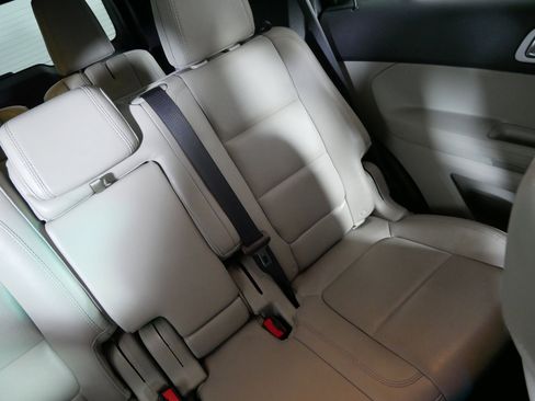 Used 2014 Ford Explorer Limited w/ Equipment Group 302A image 14