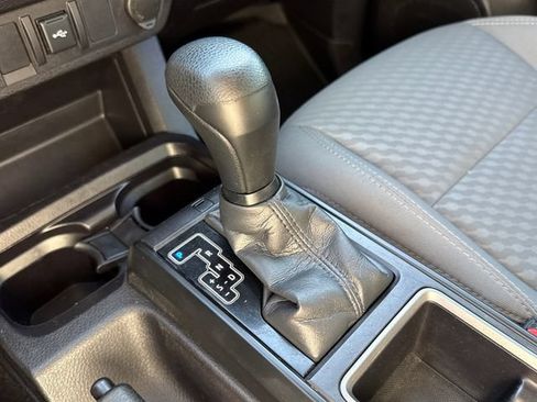 Used 2021 Toyota Tacoma SR AWD/4WD image 25
