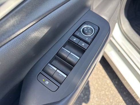 Certified 2024 Toyota Prius Prime FWD image 22