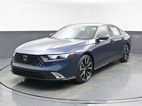 New 2025 Honda Accord Touring image 5