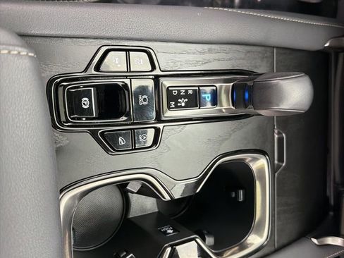 Used 2024 Lexus RX 350 Premium w/ Accessory Package (Z1) image 16