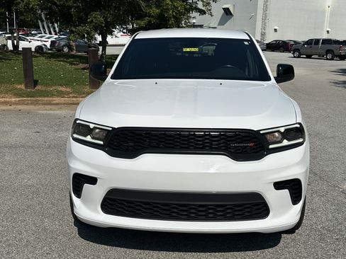 Used 2023 Dodge Durango GT image 2