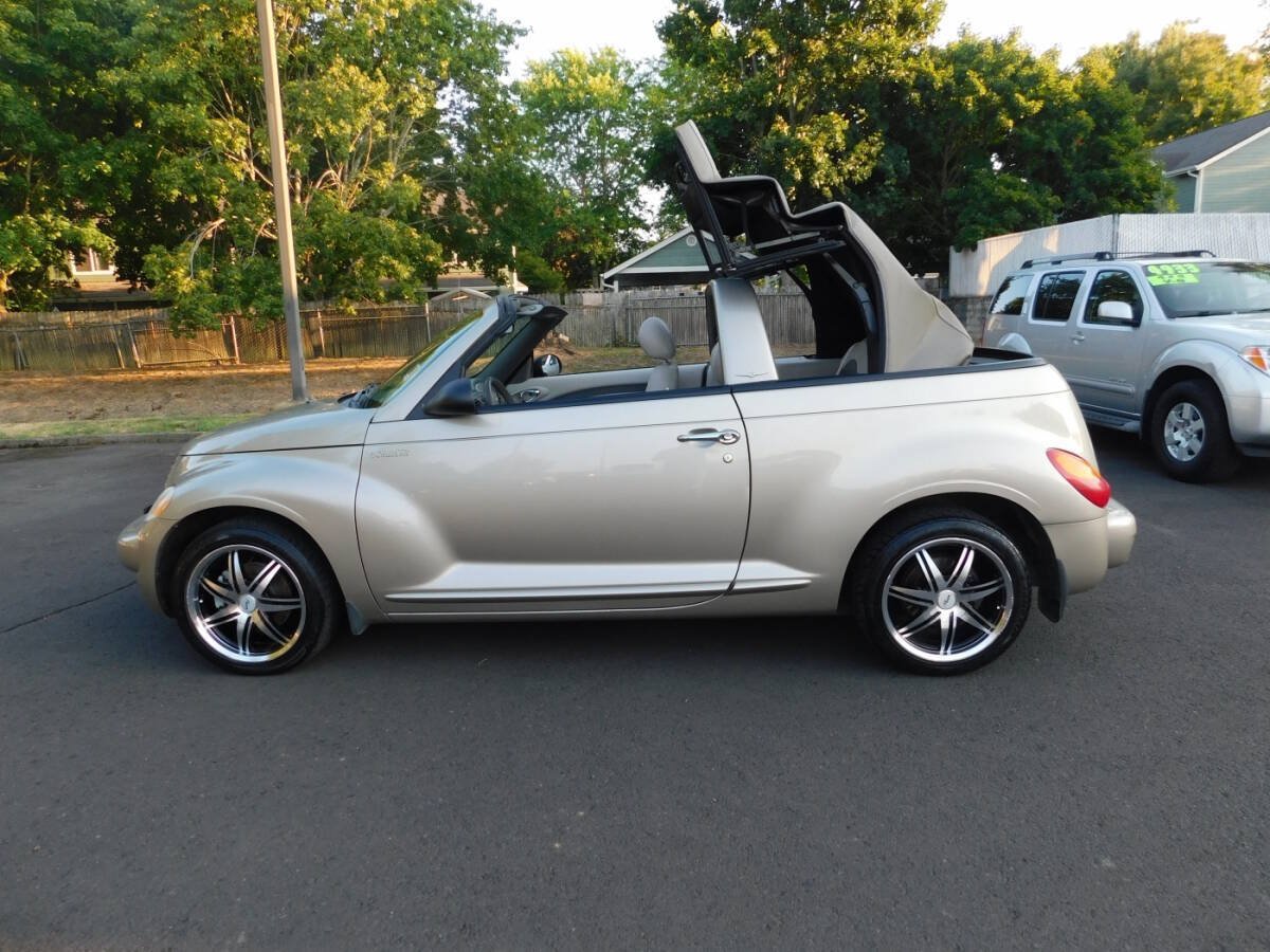 Used 2005 Chrysler PT Cruiser GT FWD image 22