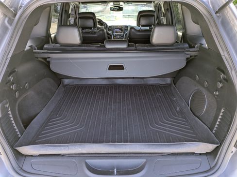 Used 2018 Jeep Grand Cherokee Altitude image 16