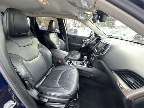 Used 2016 Jeep Cherokee Limited image 20
