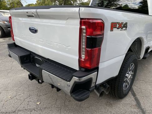 New 2026 Ford F250 Lariat w/ FX4 Off-Road Package image 46