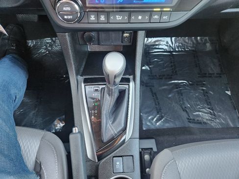 Used 2016 Toyota Corolla LE FWD image 16