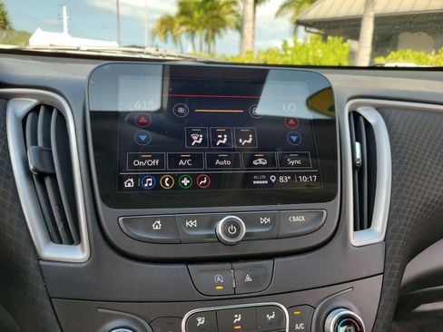 Used 2023 Chevrolet Malibu LT FWD image 22