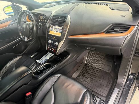 Used 2019 Lincoln MKC Select w/ Vista Value Package AWD/4WD image 23
