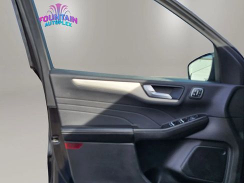 Used 2022 Ford Escape SEL w/ Technology Package image 22