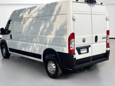 Used 2023 RAM ProMaster 2500 FWD image 5