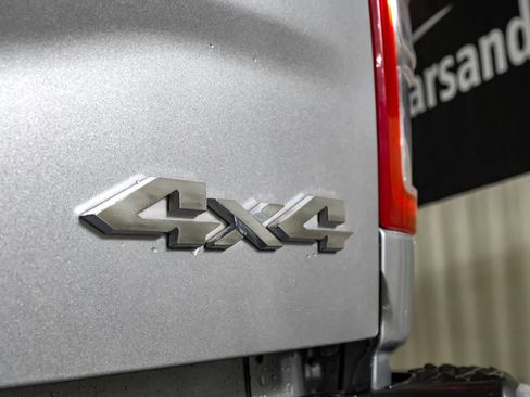 Used 2022 RAM 2500 Tradesman w/ Chrome Appearance Group image 44