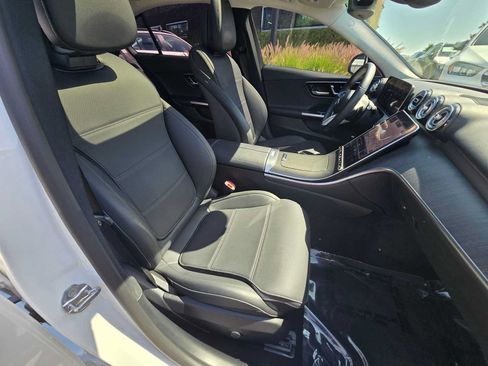 Used 2023 Mercedes-Benz C 300 Sedan image 10