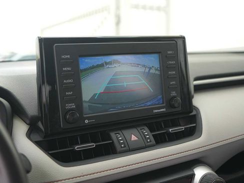Used 2022 Toyota RAV4 XLE Premium AWD/4WD image 22