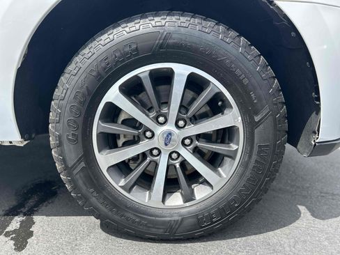 Used 2020 Ford Expedition XL image 28