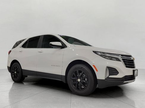 Used 2022 Chevrolet Equinox LT image 1