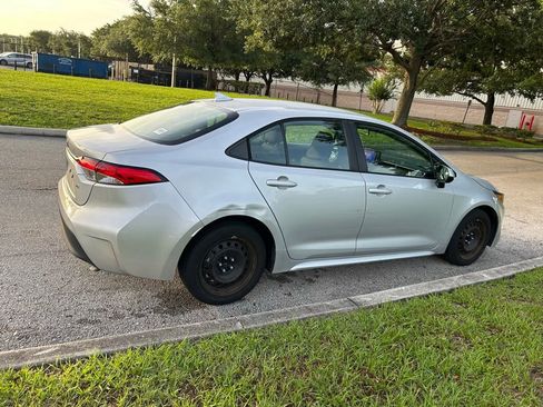 Used 2024 Toyota Corolla LE FWD image 6