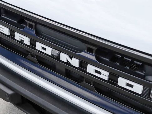 New 2026 Ford Bronco Outer Banks AWD/4WD image 8