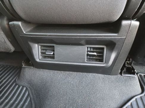 Used 2022 Chevrolet Silverado 2500 Custom w/ Custom Value Package image 11