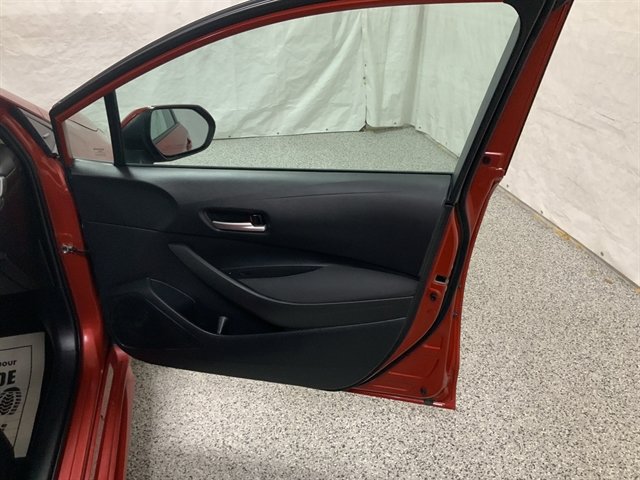 Used 2021 Toyota Corolla LE FWD image 20