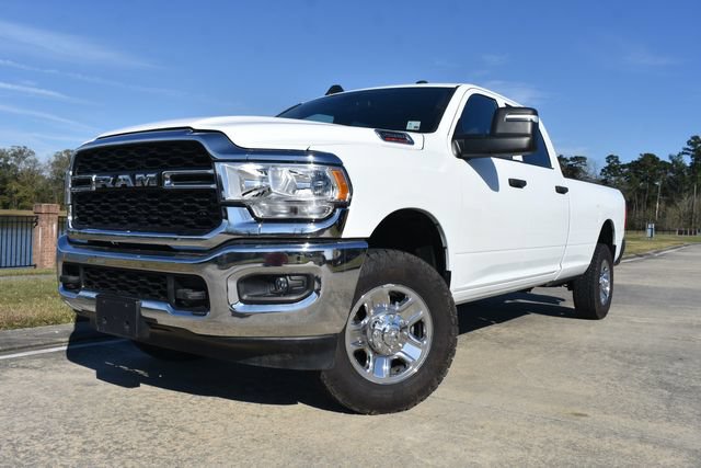 Used 2024 RAM 2500 Tradesman w/ Chrome Appearance Group AWD/4WD image 5