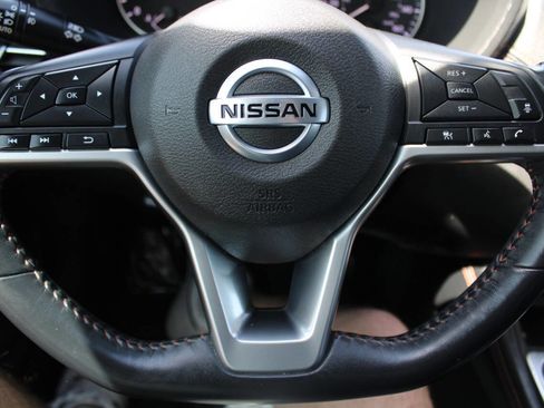 Used 2020 Nissan Sentra SR w/ Electronics Package FWD image 14