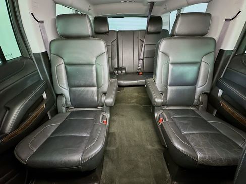 Used 2016 Chevrolet Suburban LT AWD/4WD image 13