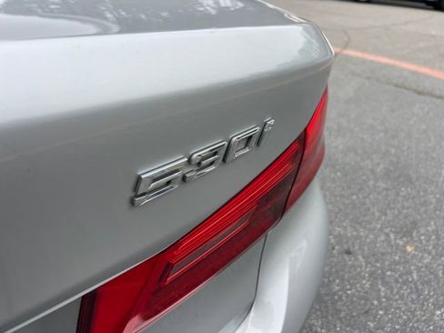 Used 2019 BMW 530i w/ Convenience Package image 35