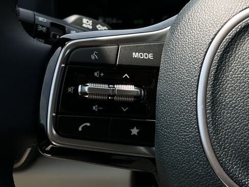 New 2026 Kia Carnival SX w/ SX Dark Edition Package FWD image 29