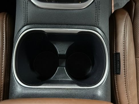 Used 2020 Subaru Outback Touring image 39