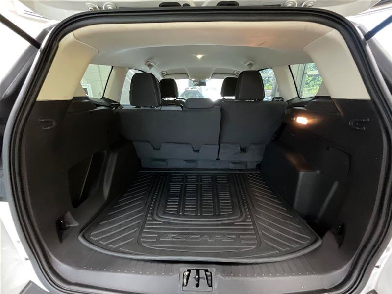 Used 2017 Ford Escape SE AWD/4WD image 22