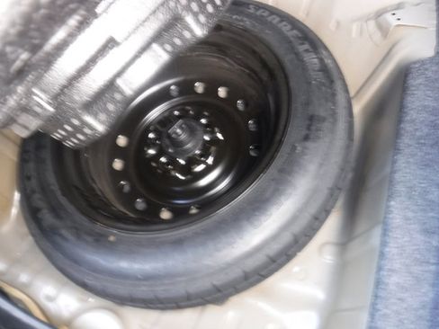 Used 2019 Honda Accord EX image 36