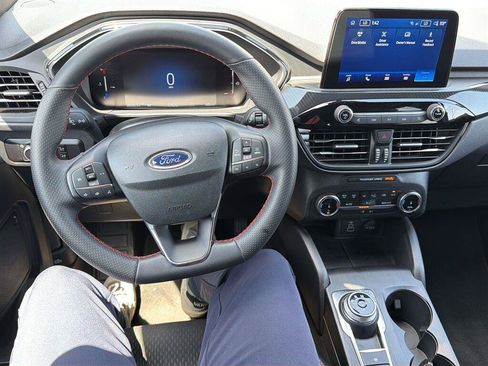 Used 2025 Ford Escape ST-Line FWD image 4