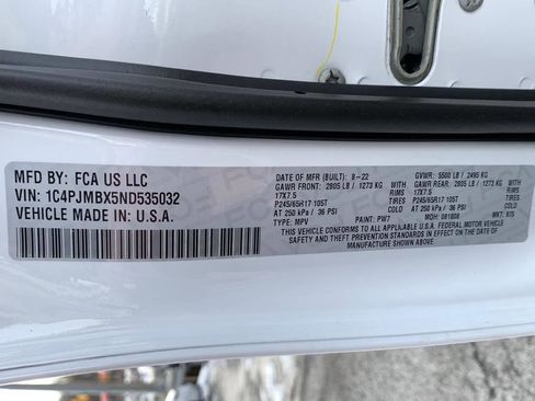 Used 2022 Jeep Cherokee Trailhawk w/ Premium Leather Package image 50