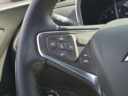 Used 2024 Chevrolet Equinox LT FWD image 20
