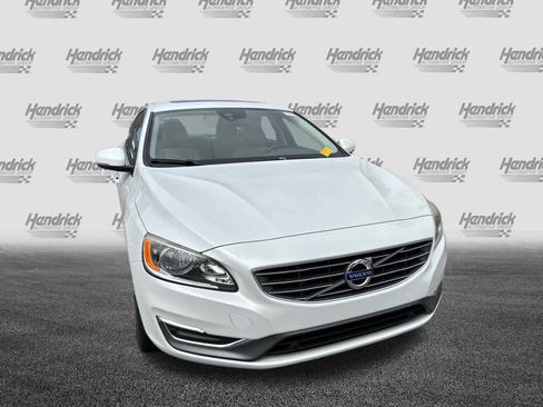 Used 2018 Volvo S60 T5 Inscription image 5