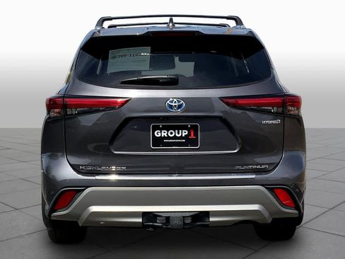 Used 2021 Toyota Highlander Platinum image 5