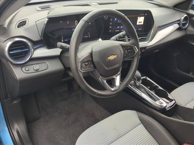 Used 2026 Chevrolet Trax LT w/ LT Convenience Package FWD image 10