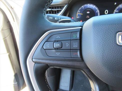 New 2025 Jeep Grand Cherokee L Limited w/ Luxury Tech Group II image 18