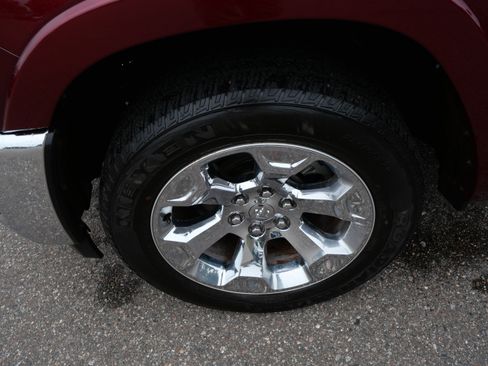 Used 2025 RAM 1500 Big Horn AWD/4WD image 16