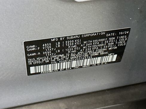 Used 2025 Subaru Outback Premium image 12