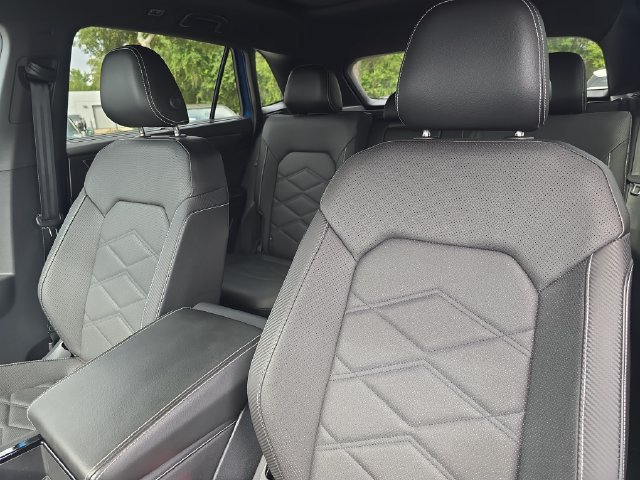 Used 2024 Volkswagen Atlas Cross Sport SE FWD image 22