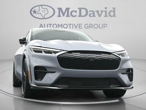 Used 2025 Ford Mustang Mach-E GT AWD/4WD image 26