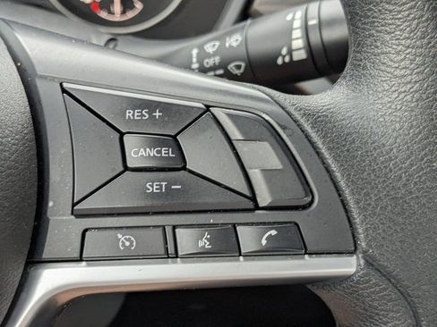 Used 2025 Nissan Altima 2.5 SV FWD image 24