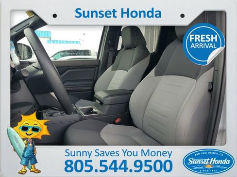 Used 2025 Toyota Tacoma TRD Off-Road image 3